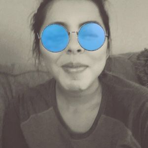 Meet your Posher, Esmeralda